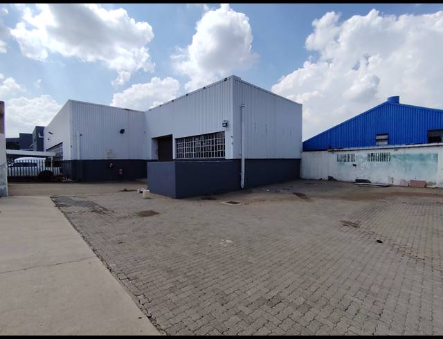 1,757M² WAREHOUSE TO LET IN GERMISTON CENTRAL